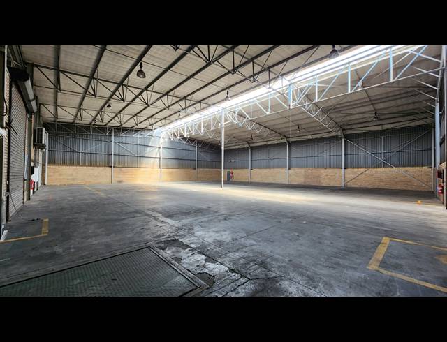 2,990M² WAREHOUSE FOR SALE IN SPARTAN
